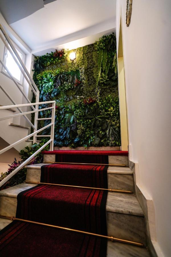 Hotel Capital Inn Tirana Exteriör bild